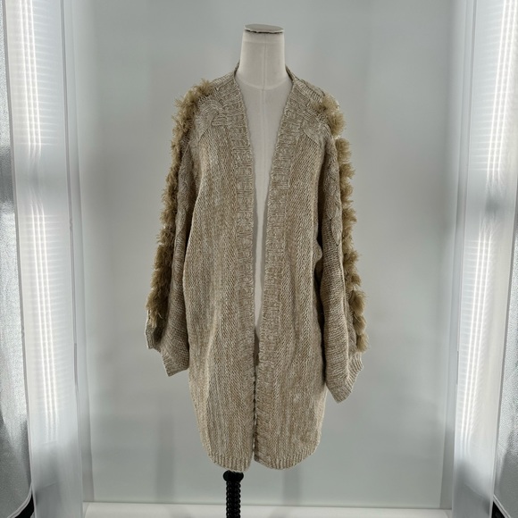 Anthropologie Braided Sleeve Chunky Cardigan One Size - Picture 4 of 9